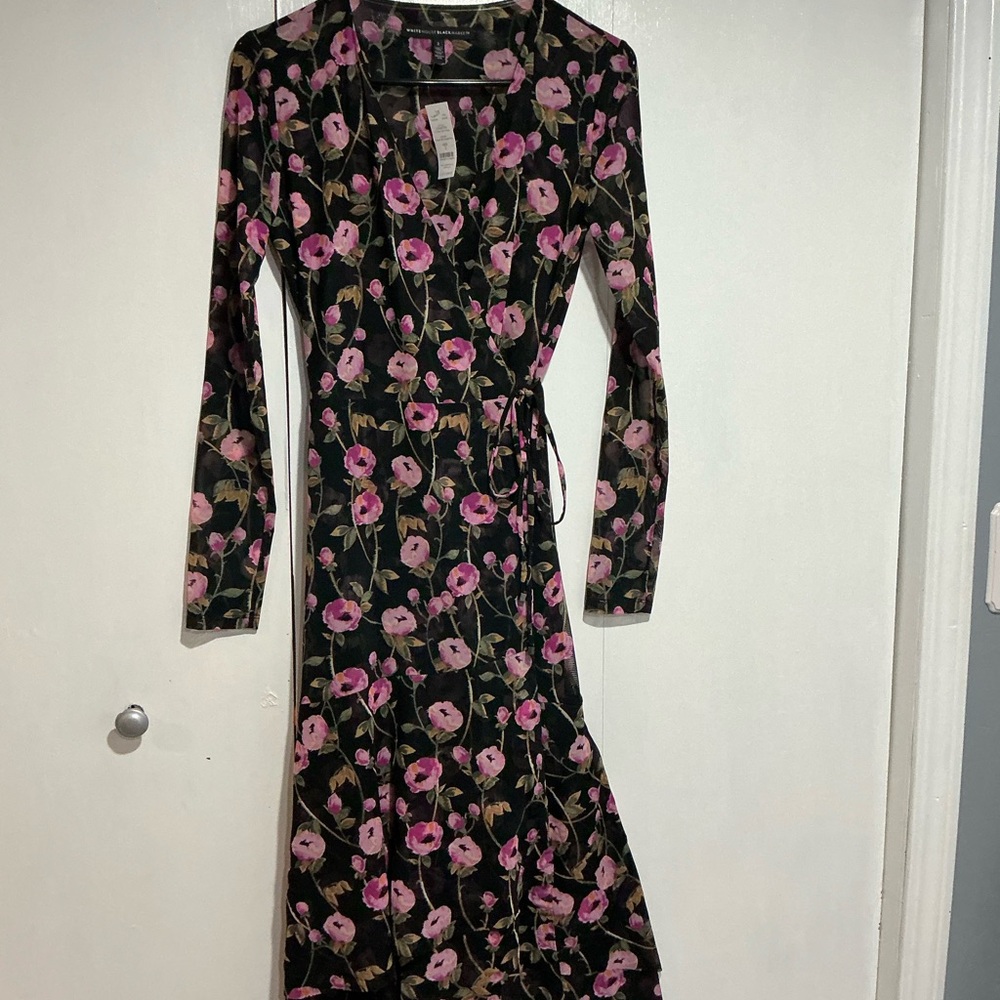 White House Black Market Pink Floral Long Sleeve Dress